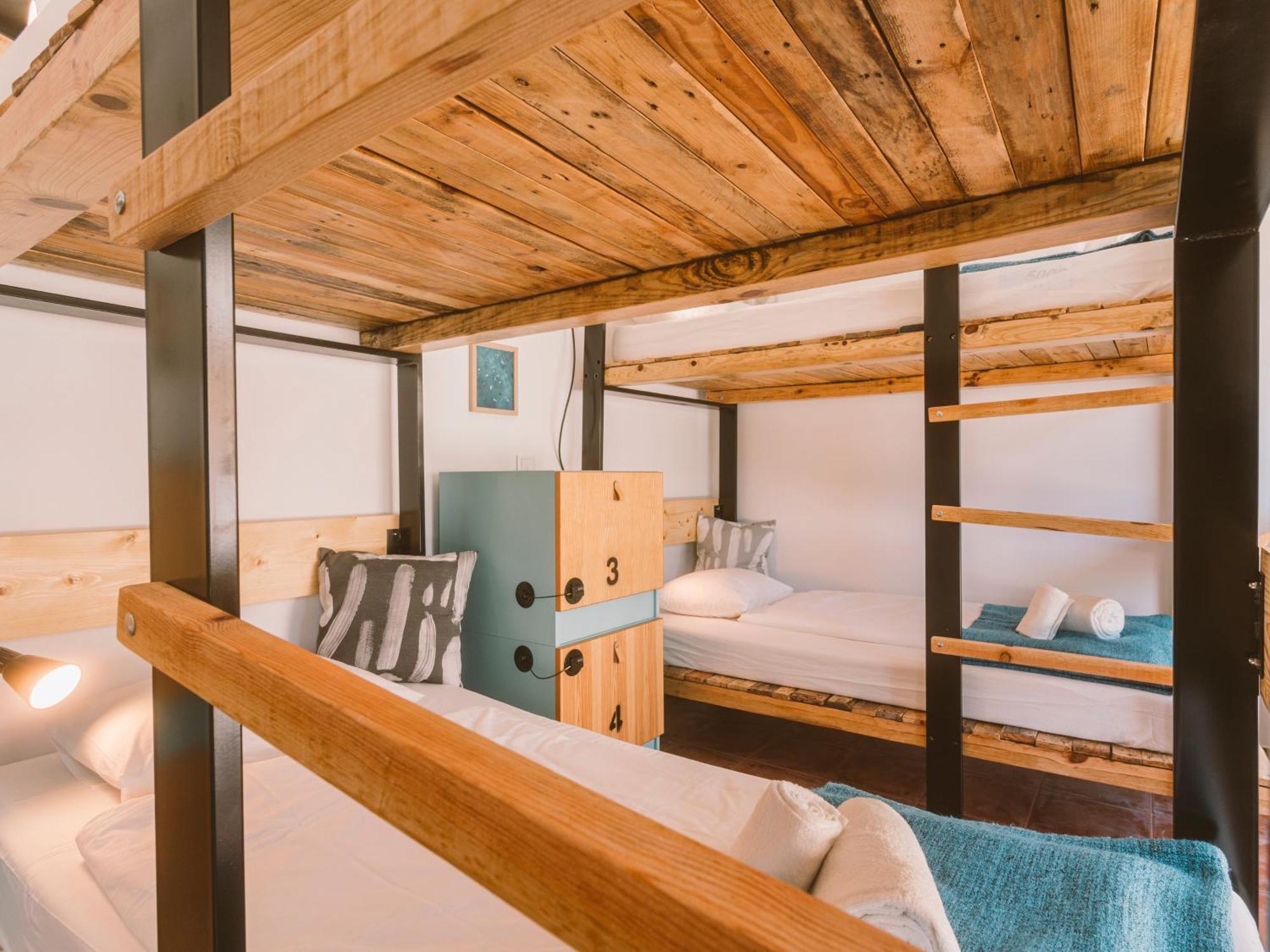 Albergue Cliff Surf House A dos Cunhados Exterior foto