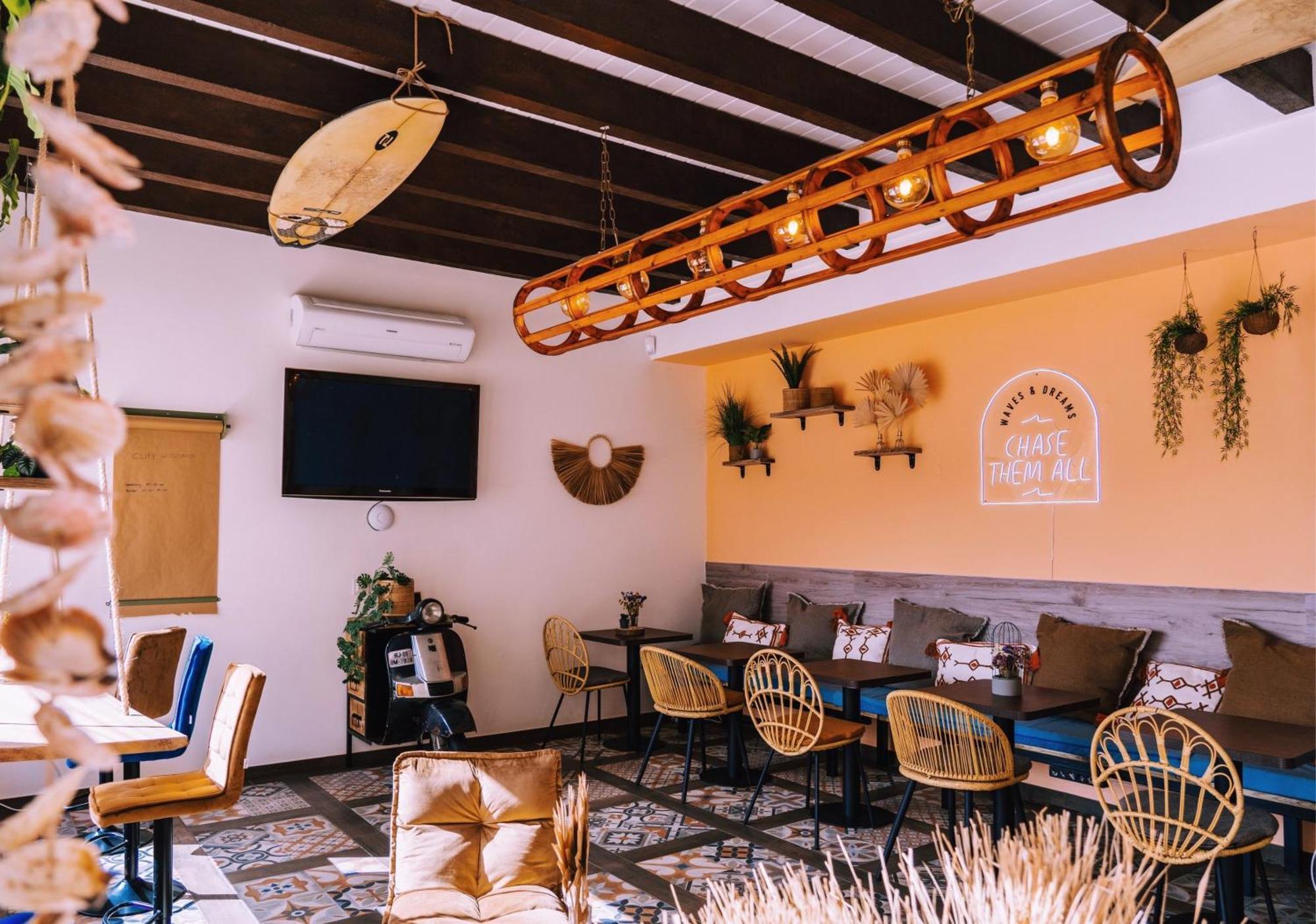 Albergue Cliff Surf House A dos Cunhados Exterior foto